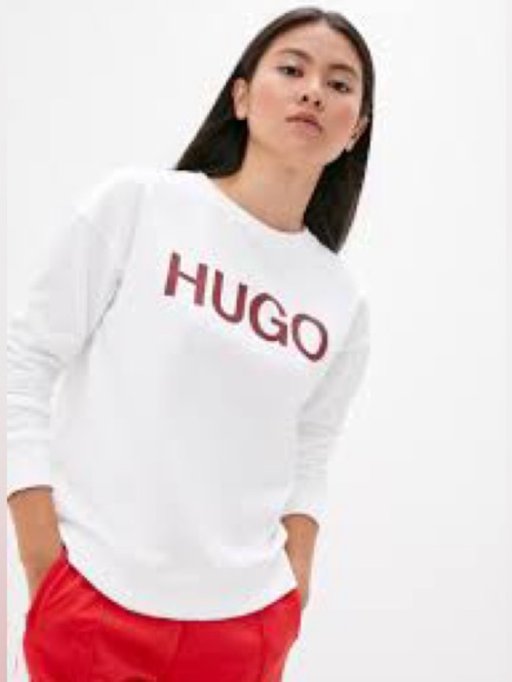 HUGO BOSS, the red logo crewneck pullover!